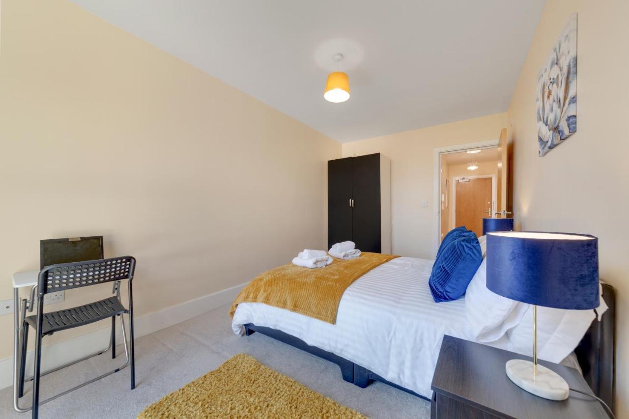 Flourish - Mulberry House - Tottenham Apartment *