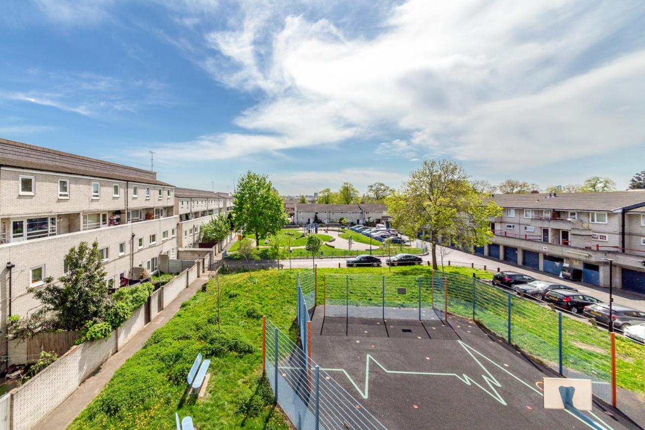 Flourish - Mulberry House - Tottenham Apartment London