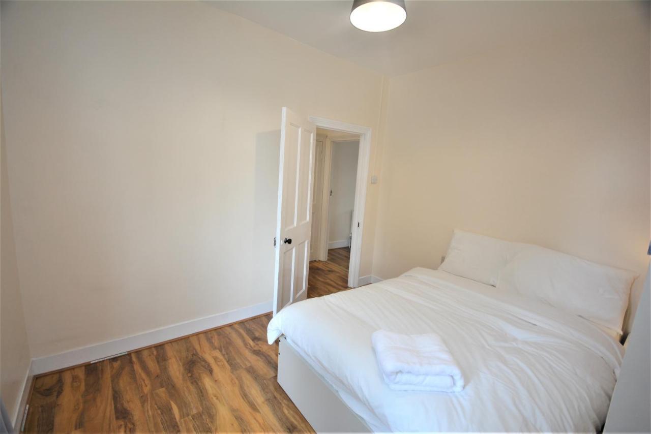 Cheerful 3 Bedroom In Greater Ferienhaus