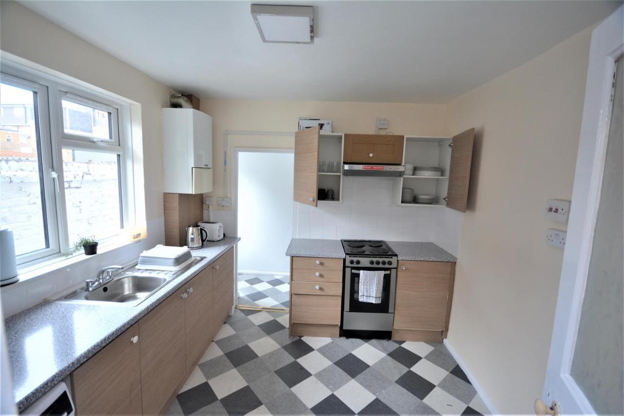 Ferienhaus Cheerful 3 Bedroom In Greater London