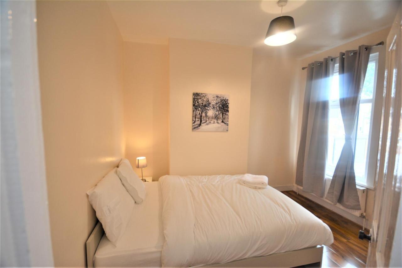 Vakantiehuis Cheerful 3 Bedroom In Greater Londen