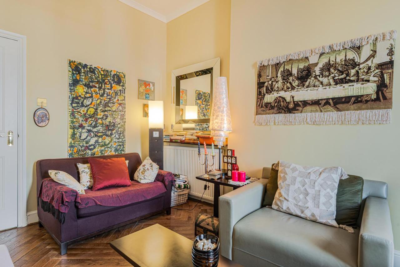 Charming One Bedroom Flat Near Maida Vale By Underthedoormat Apartment *