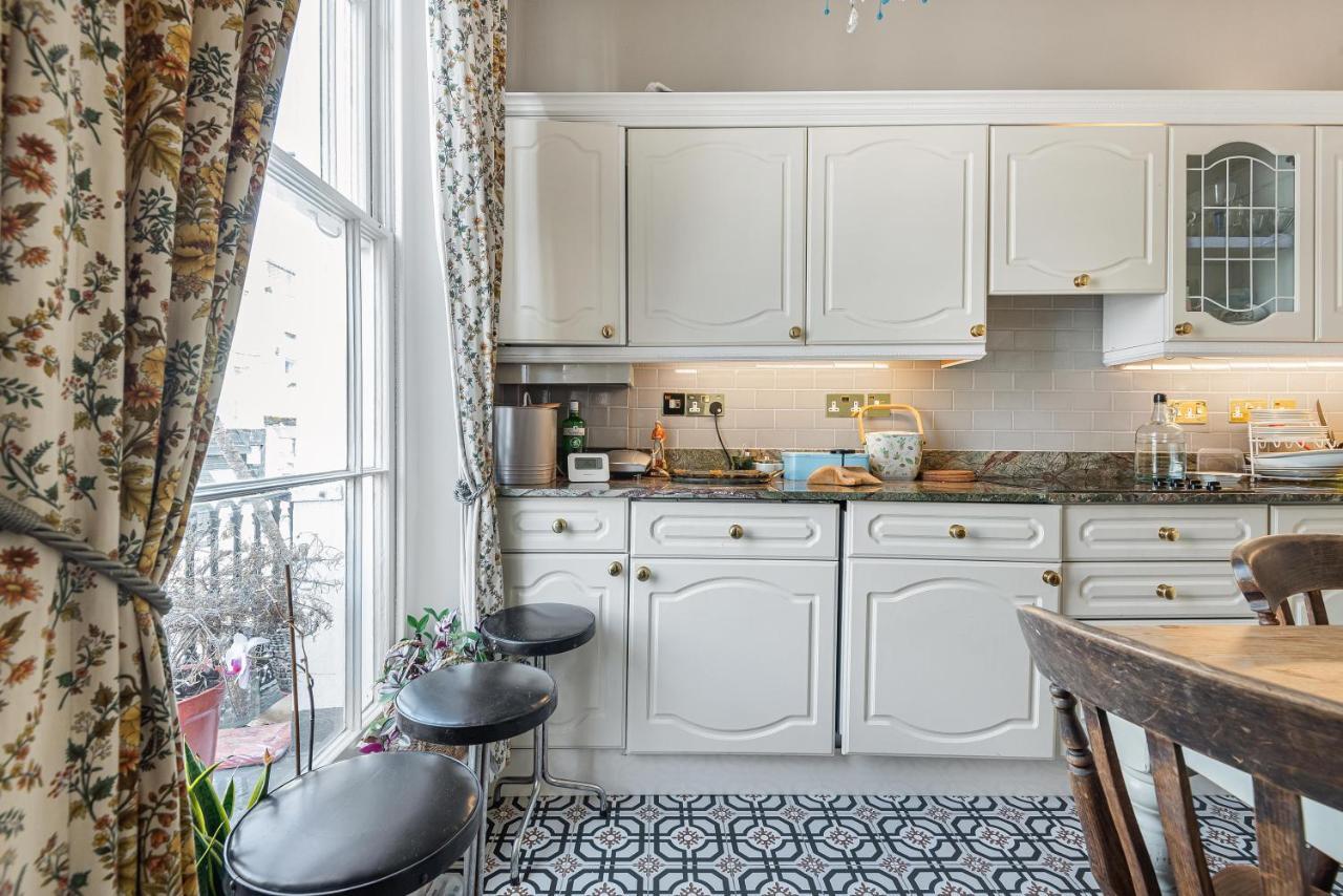 Charming One Bedroom Flat Near Maida Vale By Underthedoormat Apartment London