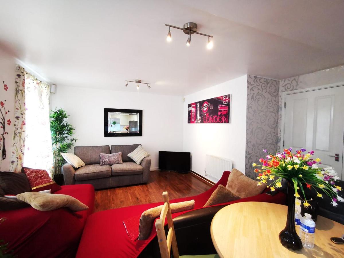 Apartment: 2-bed Oasis With Rapid Transit Access *
