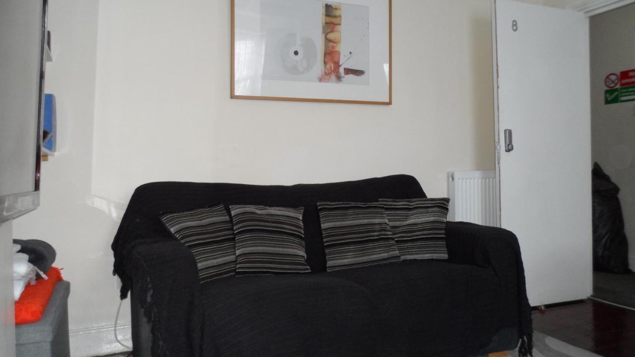 Bubblesbnb 7 Bedroom House, 16 Beds, Sleeps 22 Holiday home *