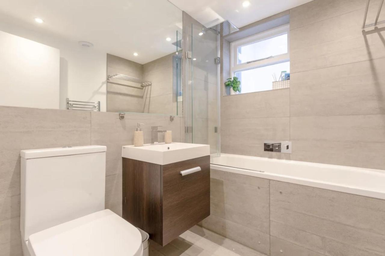 Apartment Modern Flat In The Heart Of West