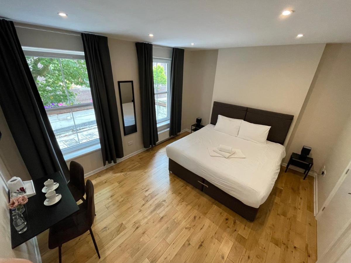 Hotel George Canning Denmark Hill, *