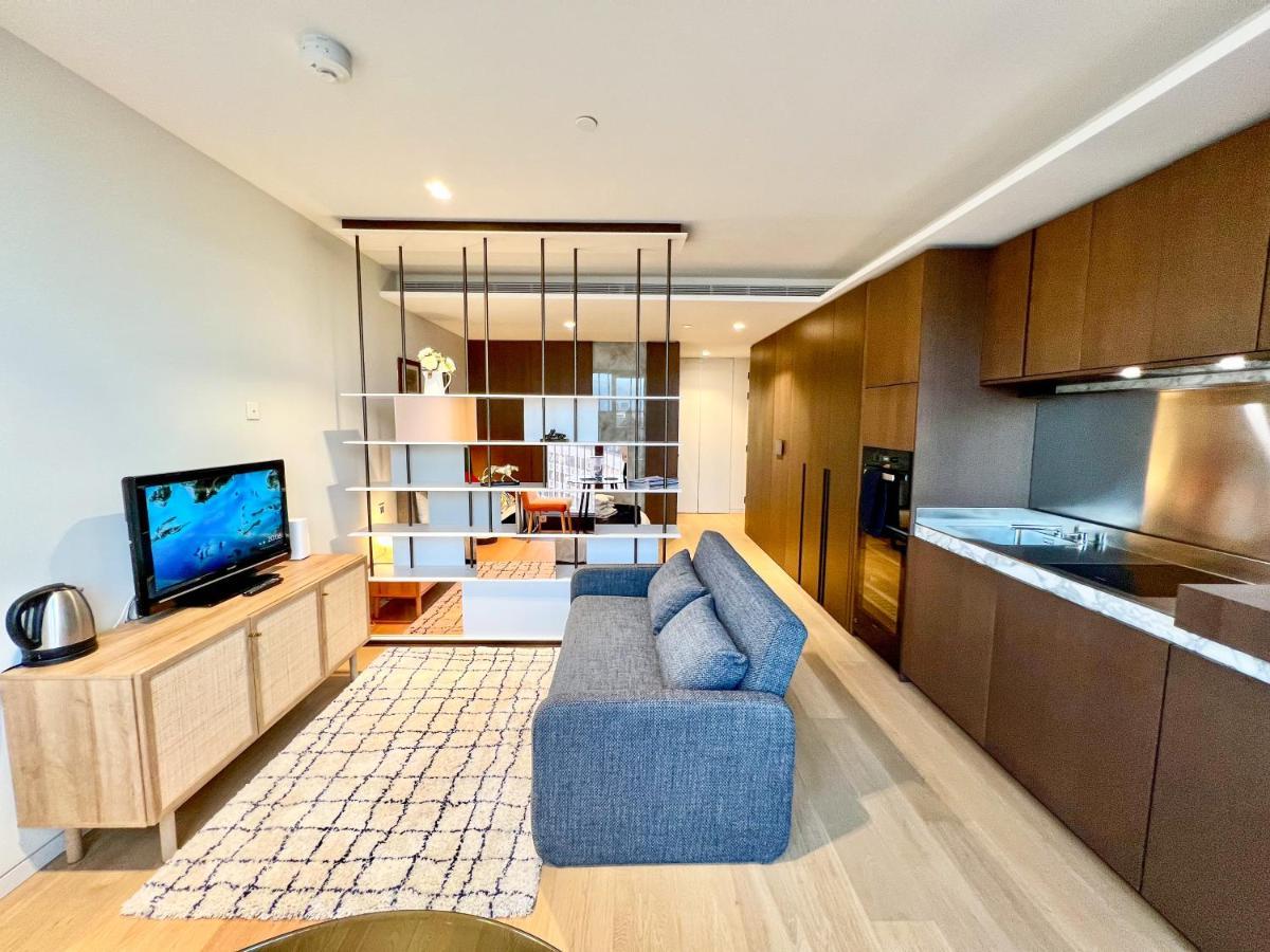 Deluxe Entire Studio Next To Eye & Trafalgar Square Londen