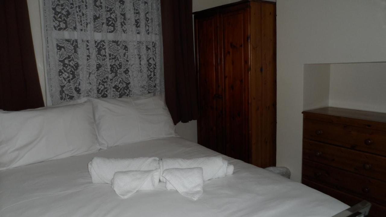Holiday home Bubblesbnb 7 Bedroom House, 16 Beds, Sleeps 22 *