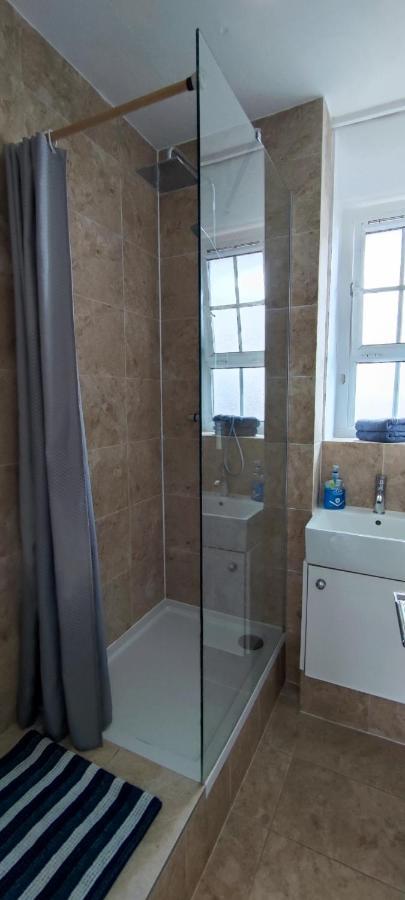 Location Location Location, Whole For You! Apartamento Londres