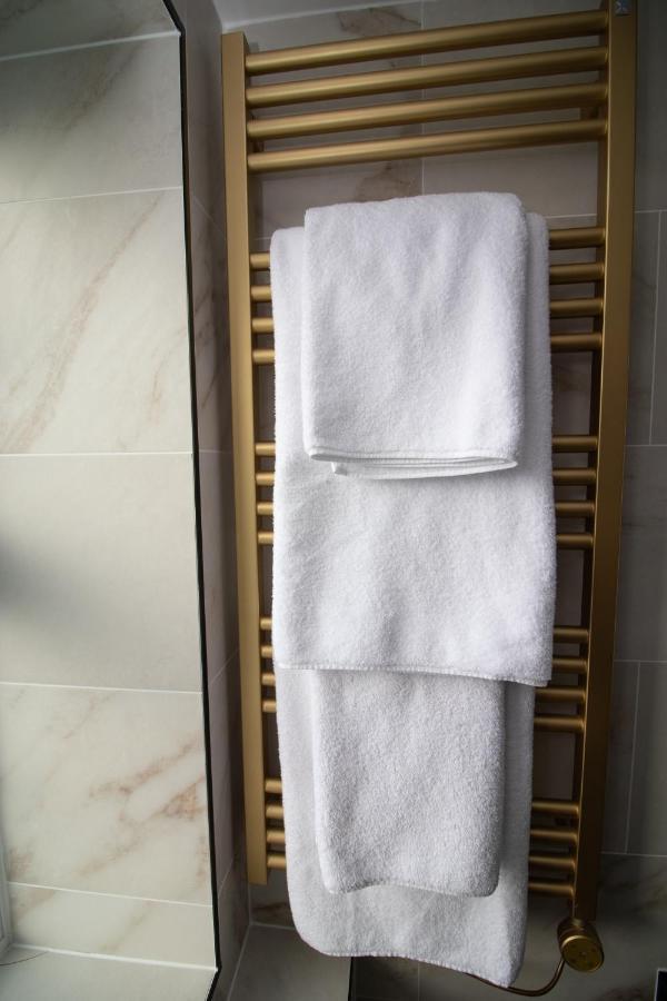 Hotel Three Falcons London