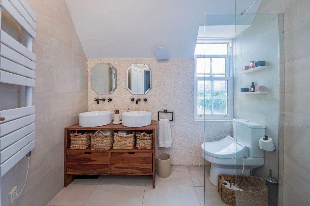 Beautiful High End Close To Center Holiday home London