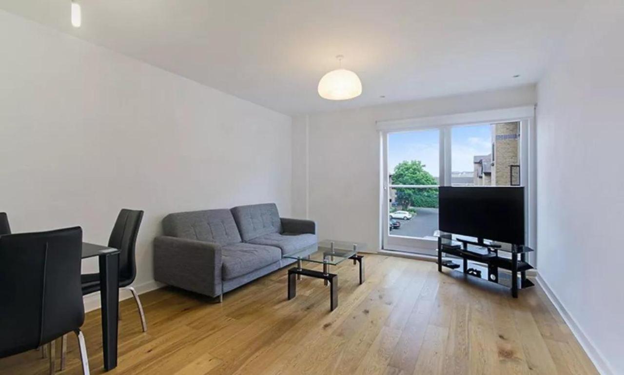 Riverview 1/2 Bedroom Apartment