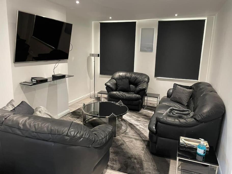 Lovely 3 Bedroom Flat In North Appartement