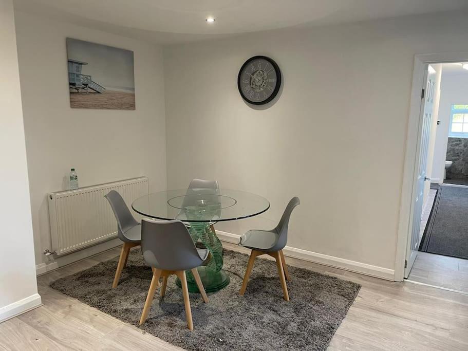 Lovely 3 Bedroom Flat In North * Londen