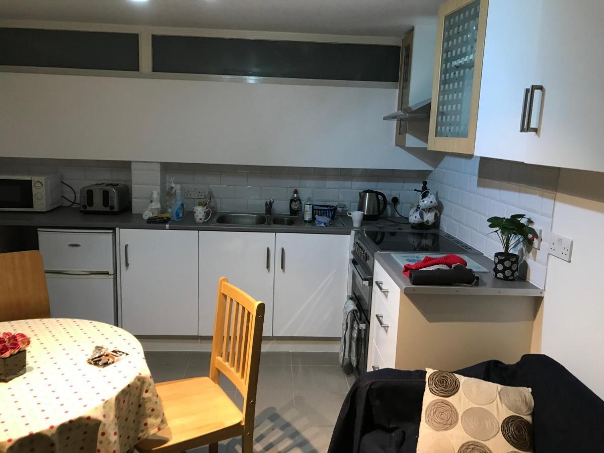 Apartment West Kensington 3 Bedroom *