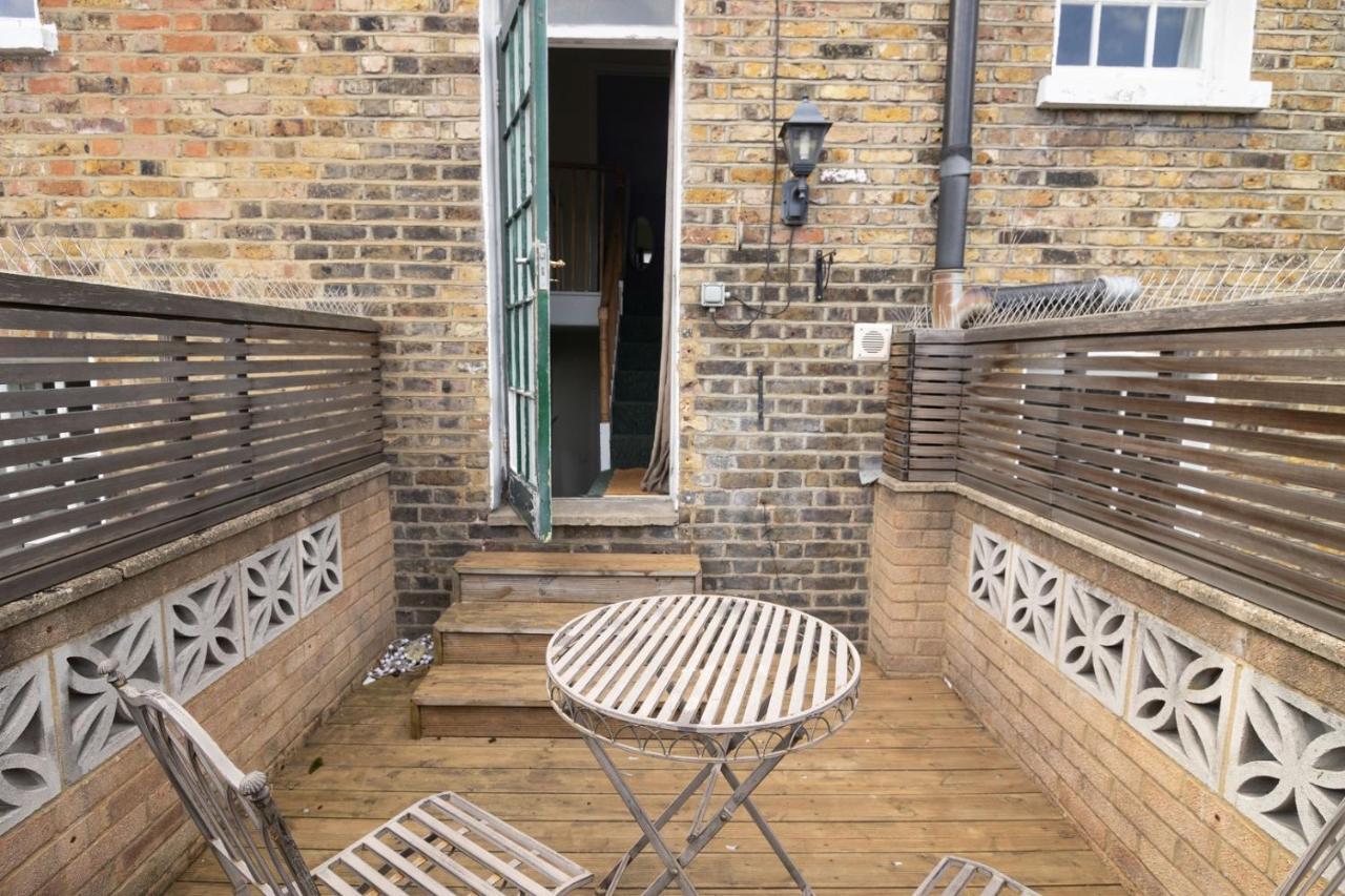 Apartamento The Angel Place Hideaway - Fair 4bdr House With Terrace