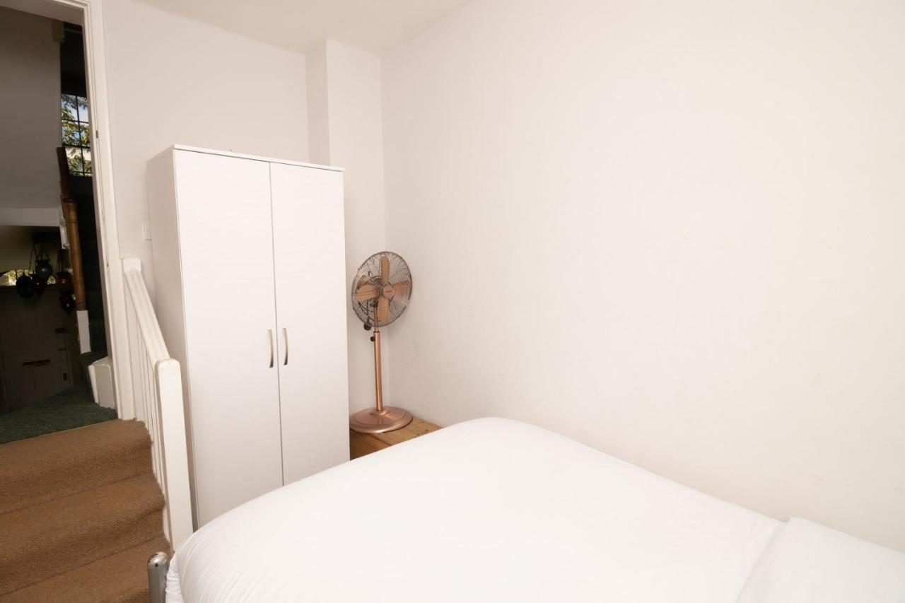 Apartamento The Angel Place Hideaway - Fair 4bdr House With Terrace Londres