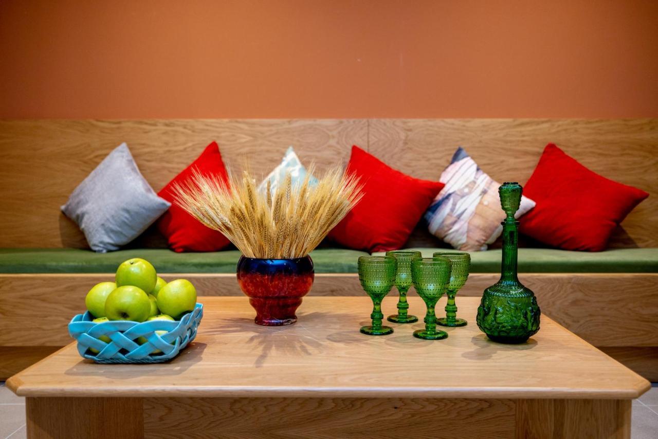 Hotel Limehouse Library 4*