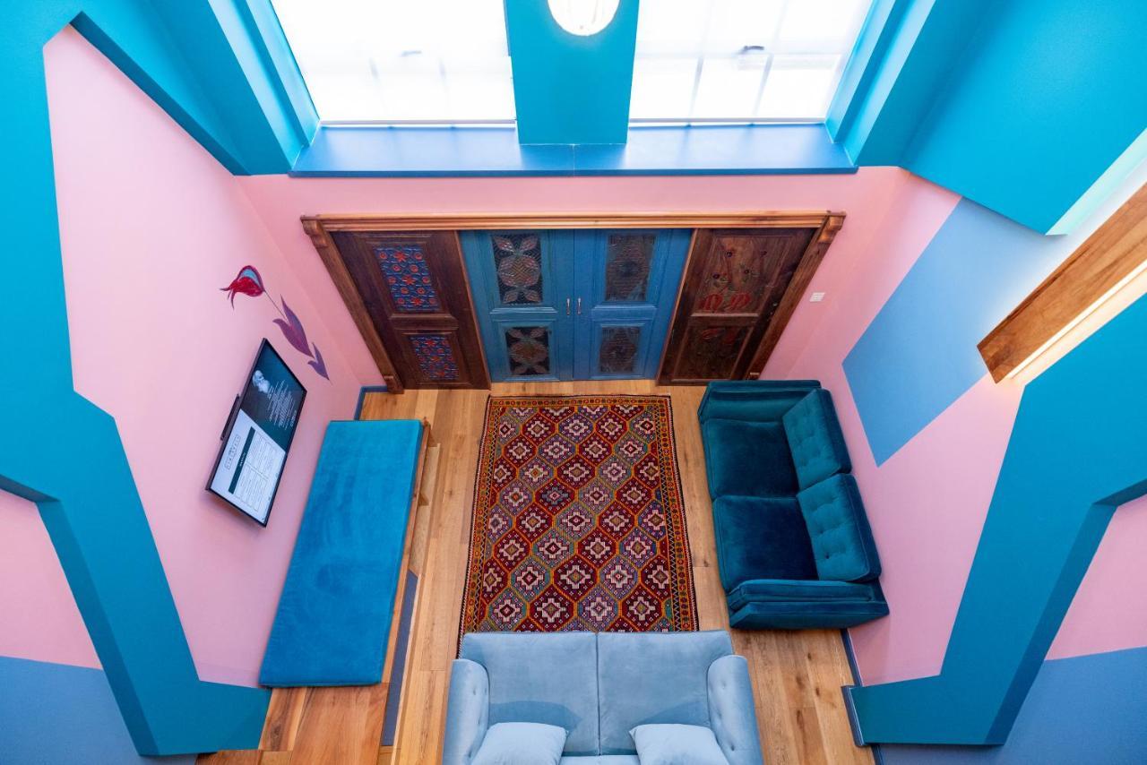 Hotel Limehouse Library Londen