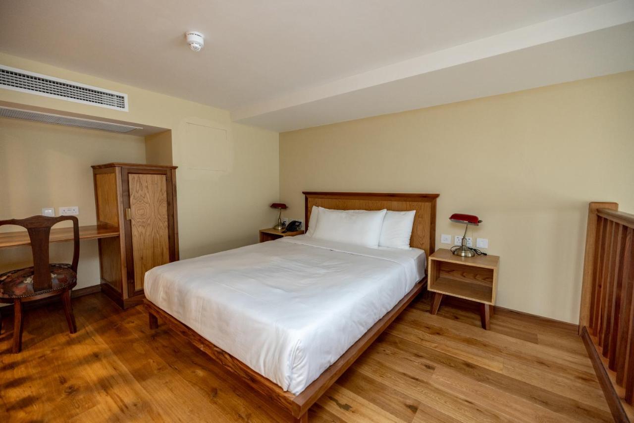 Hotel Limehouse Library Londen