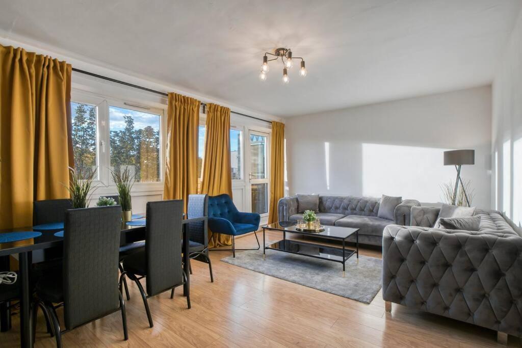 Apartment Kings Cross 4 Br London