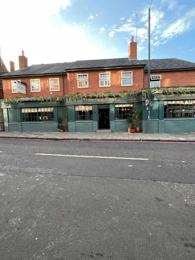 Gasthof The Pig And Whistle London