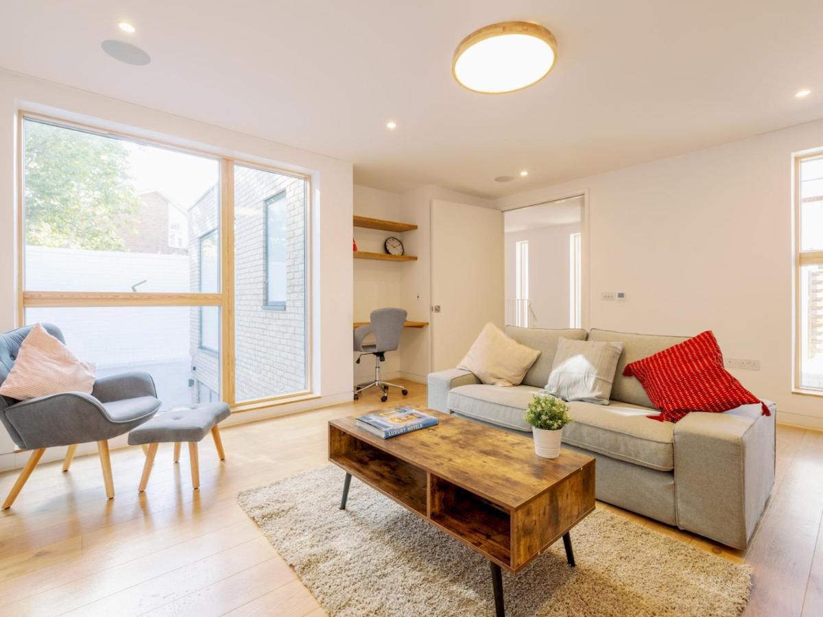 Pass The Keys - Spacious Modern Flat With Garden, In South West Сasa de vacaciones