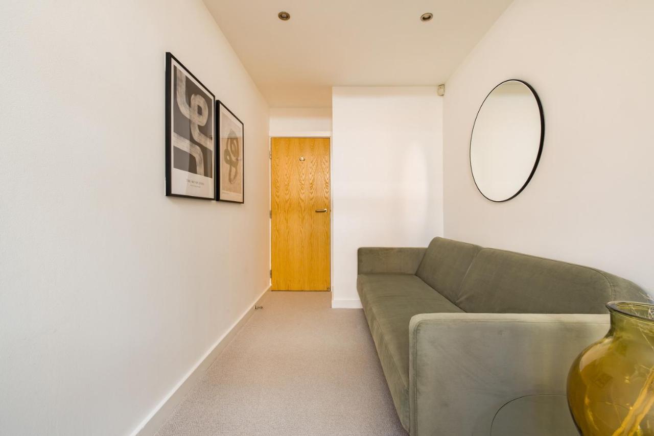 The Clapham Dream - Captivating 3bdr With Garden & Parking Apartment *