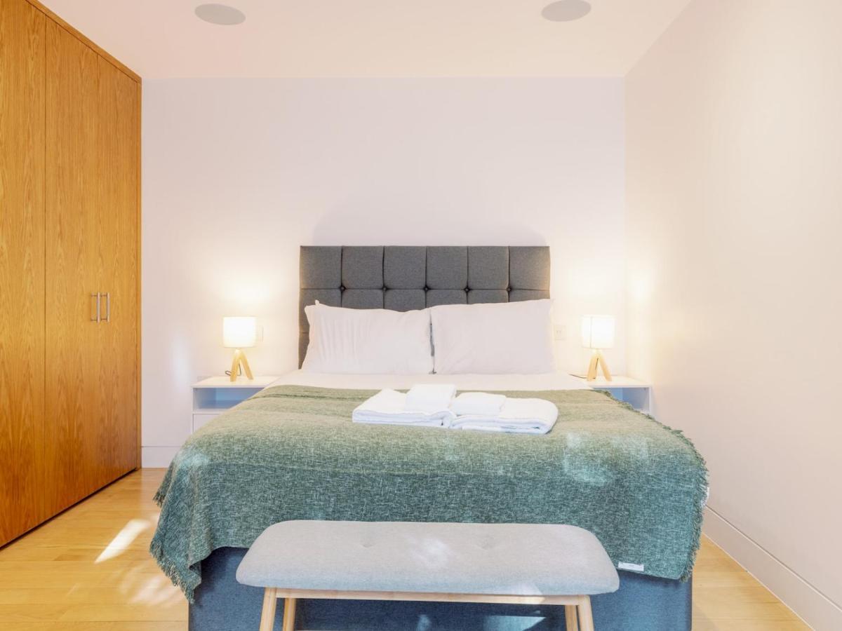 Pass The Keys - Spacious Modern Flat With Garden, In South West * Londres