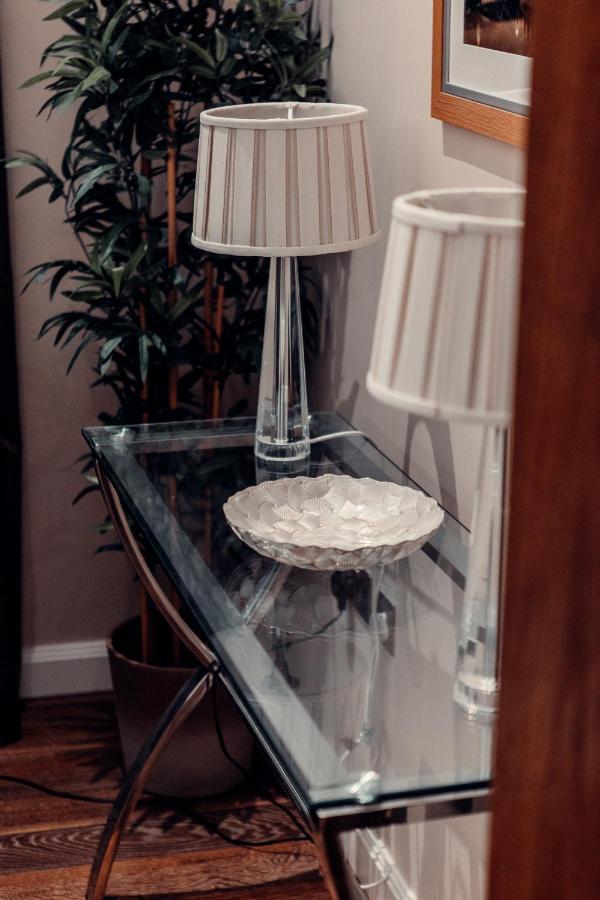 Lovely 4/bdr Penthouse W/ Lovely Views * Londen