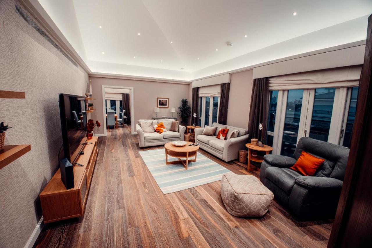 Lovely 4/bdr Penthouse W/ Lovely Views Londen