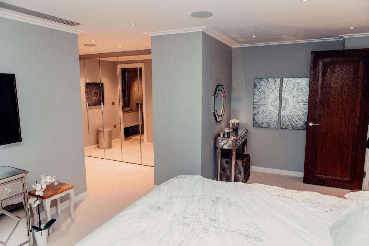 Lovely 4/bdr Penthouse W/ Lovely Views Appartement Londen