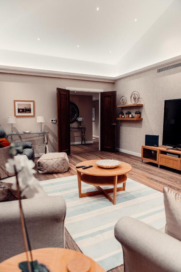 Appartement Lovely 4/bdr Penthouse W/ Lovely Views *