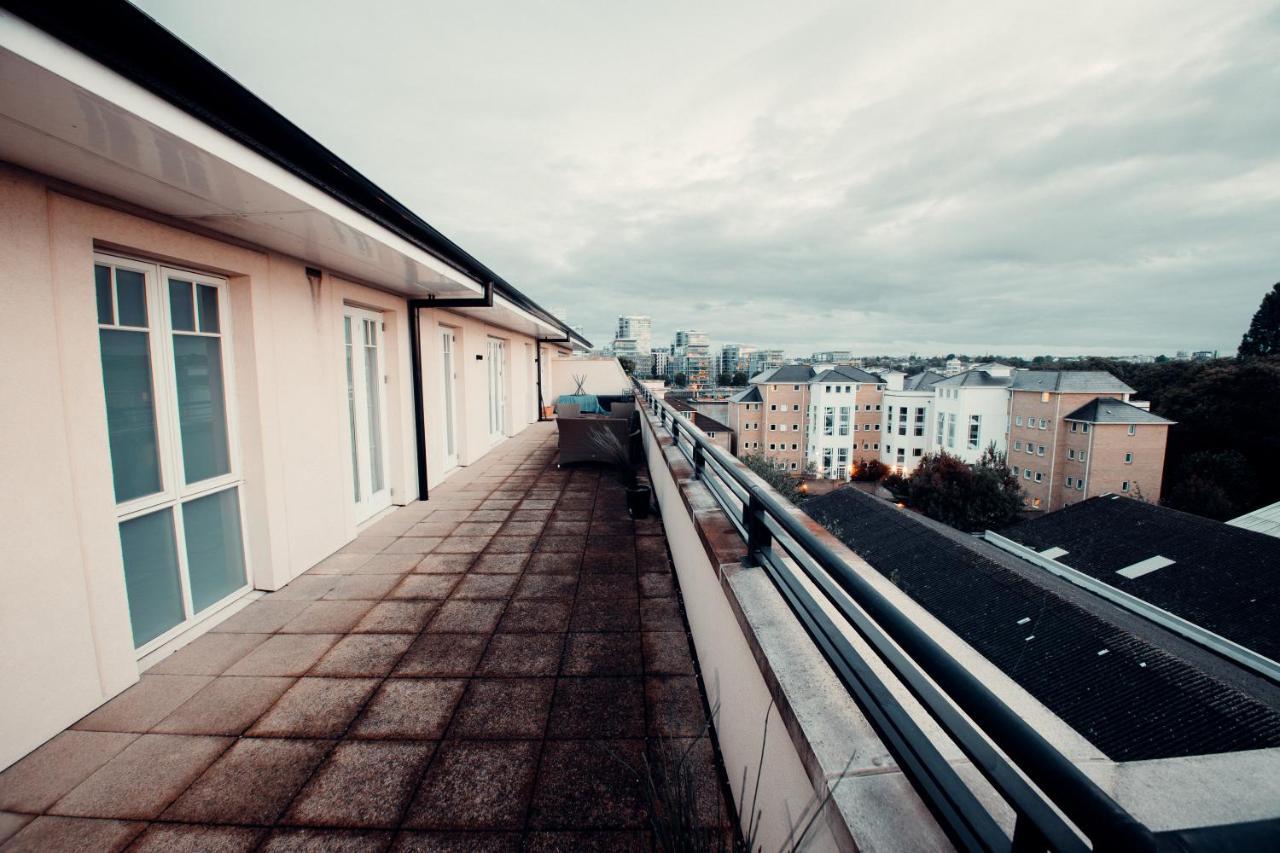 Lovely 4/bdr Penthouse W/ Lovely Views Appartement