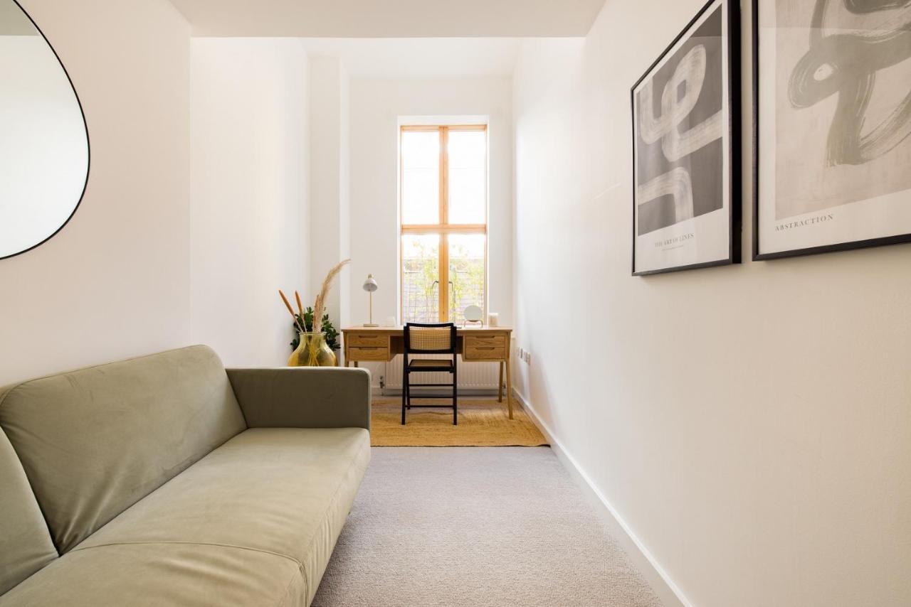 The Clapham Dream - Captivating 3bdr With Garden & Parking