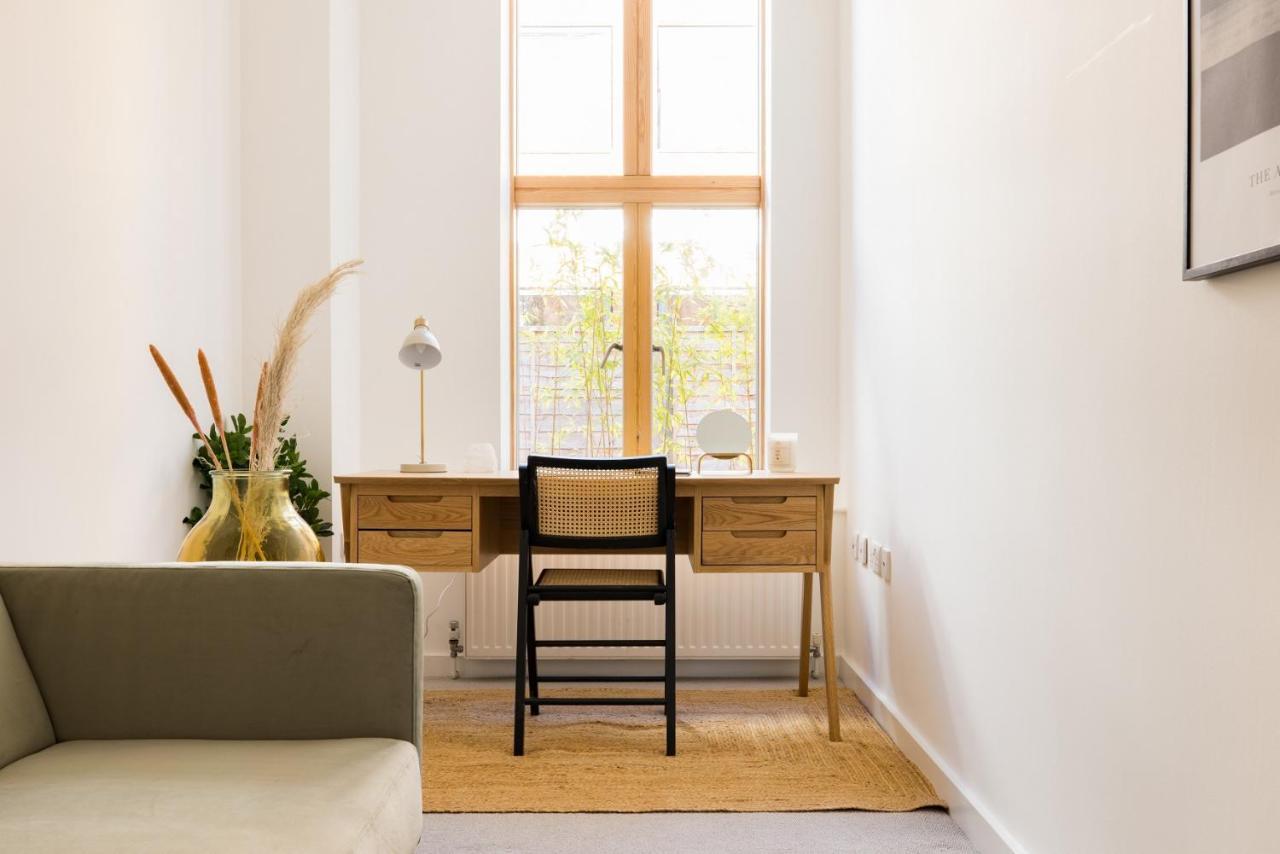 The Clapham Dream - Captivating 3bdr With Garden & Parking *