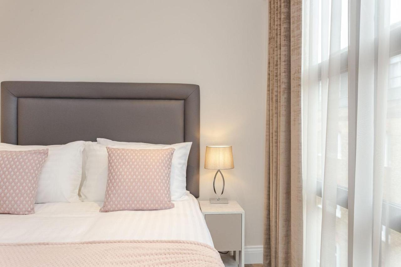Cleveland Residences Farringdon Apartment *