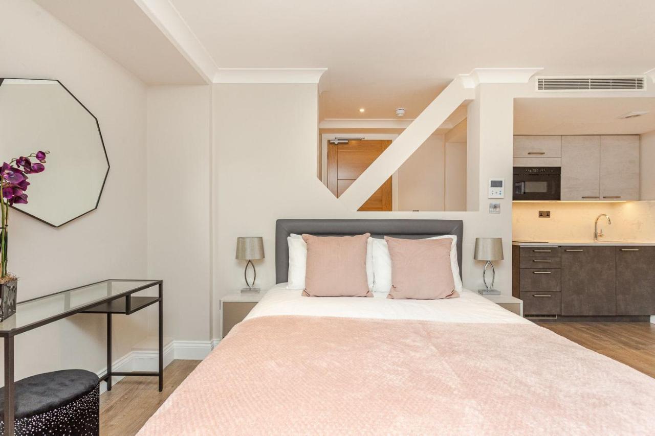 Apartment Cleveland Residences Farringdon London
