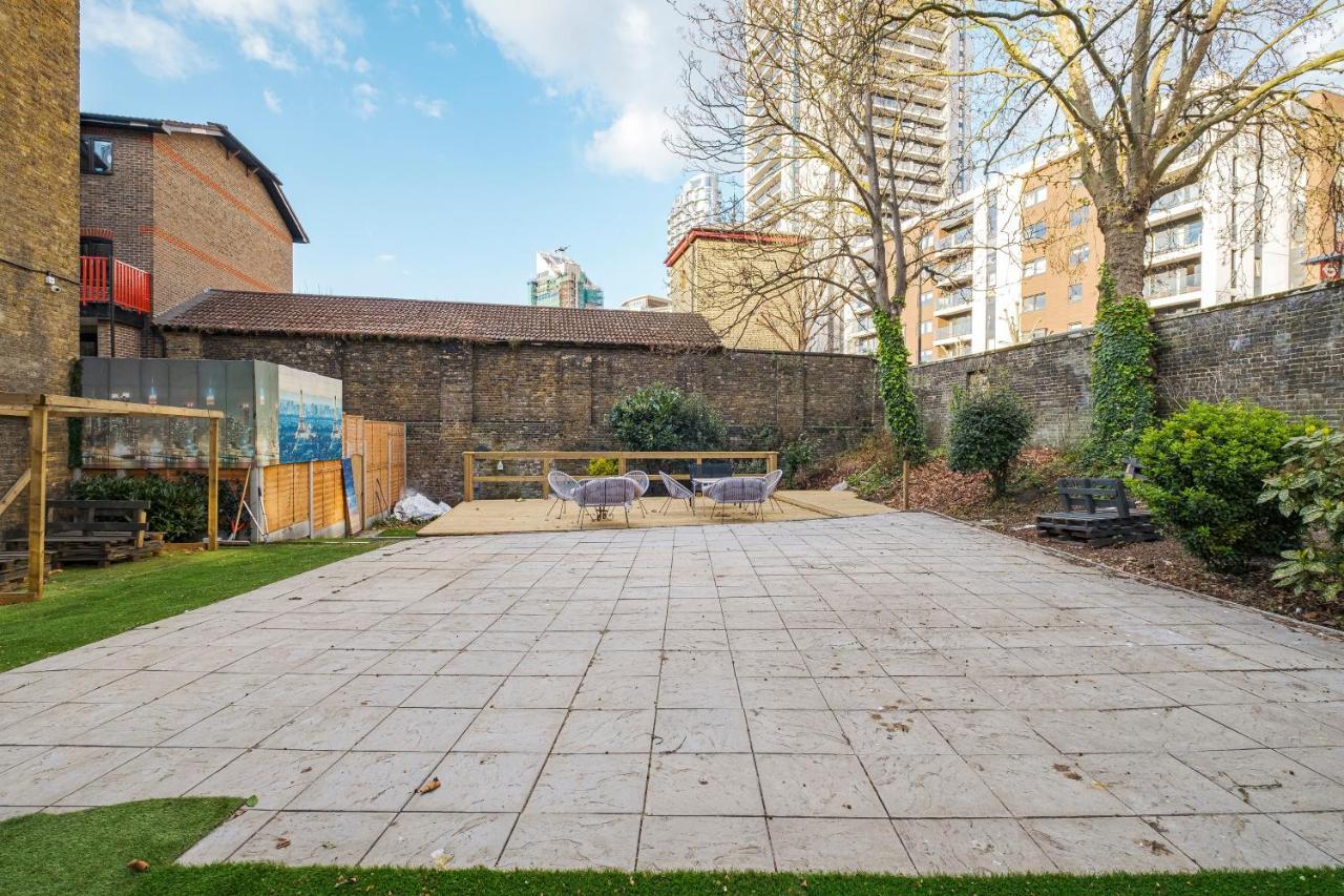 Apartment Larger Groups With Garden And Parking London
