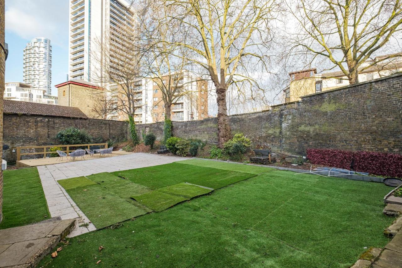 Apartment Larger Groups With Garden And Parking London