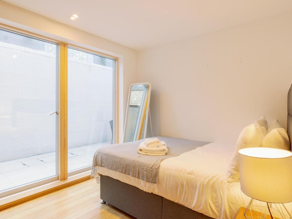 Pass The Keys - Spacious Modern Flat With Garden, In South West Сasa de vacaciones Londres