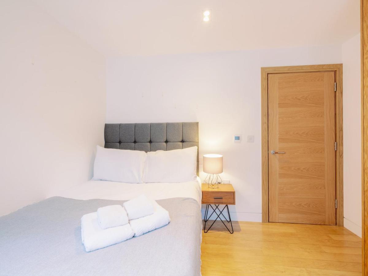 Pass The Keys - Spacious Modern Flat With Garden, In South West Сasa de vacaciones *