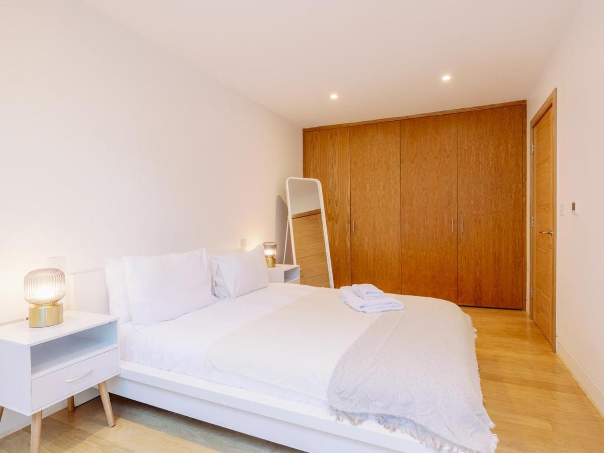 Pass The Keys - Spacious Modern Flat With Garden, In South West Сasa de vacaciones