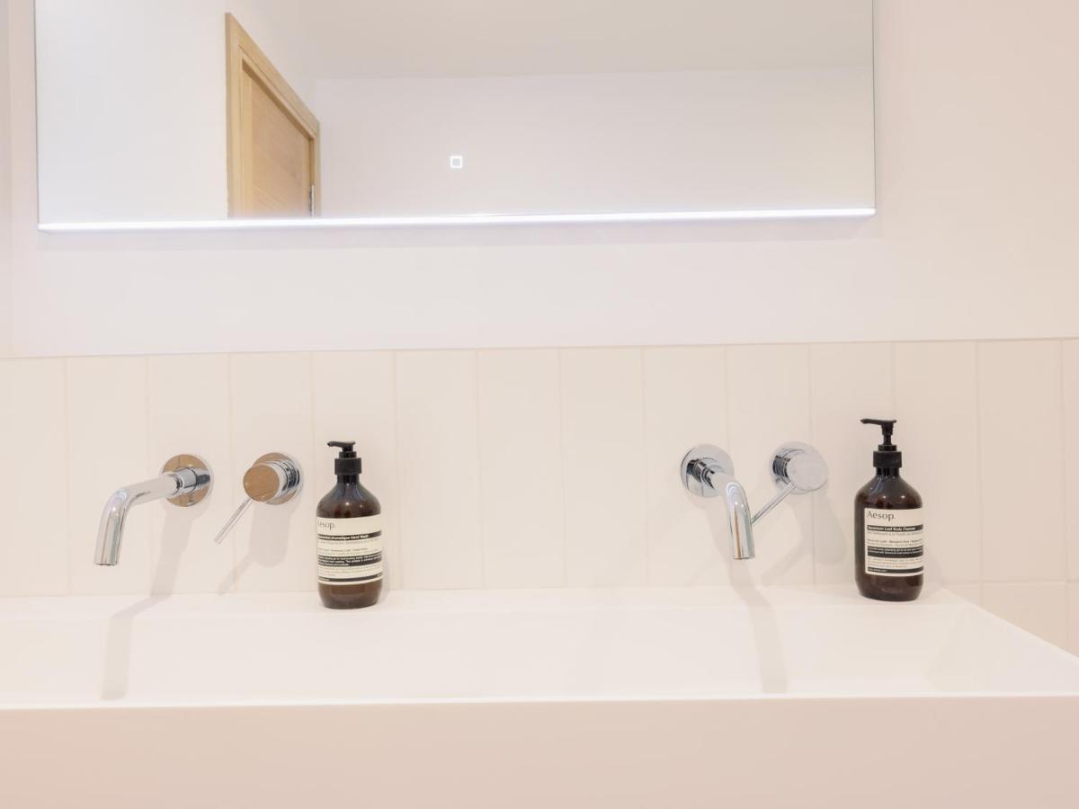 Сasa de vacaciones Pass The Keys - Spacious Modern Flat With Garden, In South West *