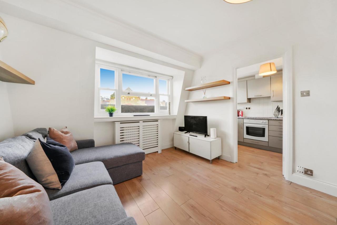 1 & 2 Bed Cosy Next To Earls Court Free Wifi * London