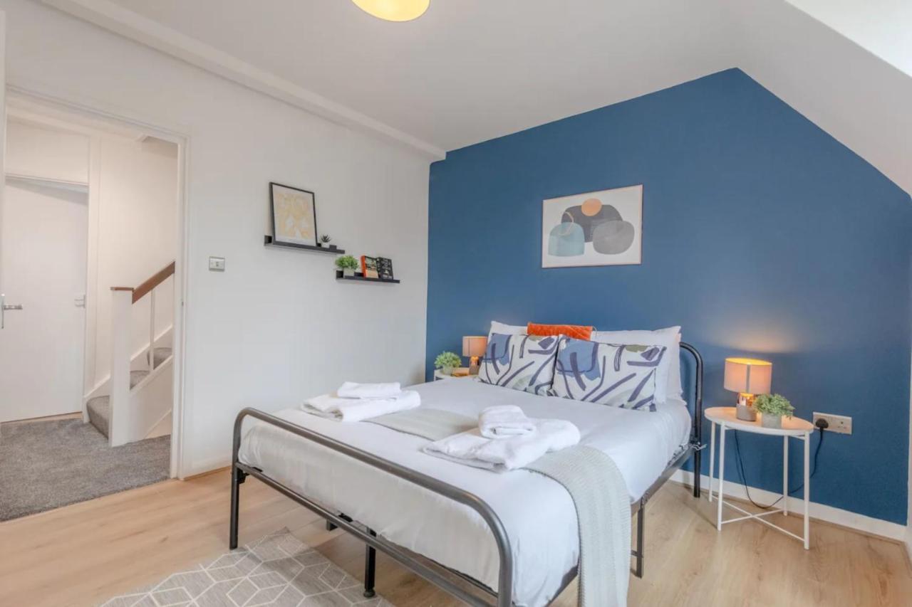 3 Bedroom House With Garden Vakantiehuis *