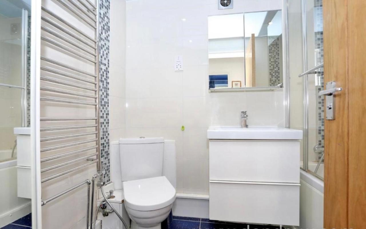 Gasthof Luxury Double Blue London