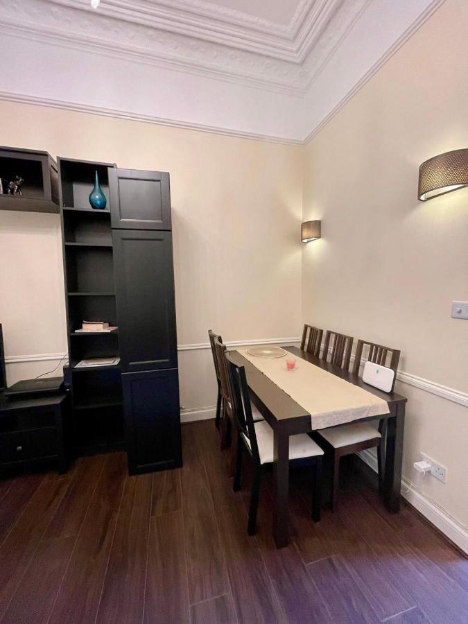 Apartment Live In Kensington *