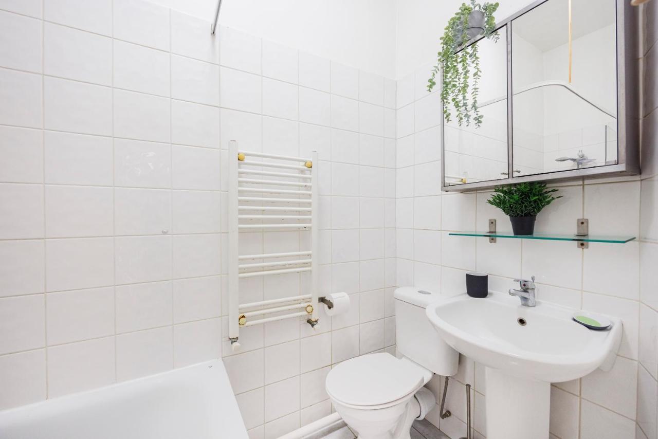 Appartement 2-bedroom Garden Flat In Finsbury Park, Islington Londen